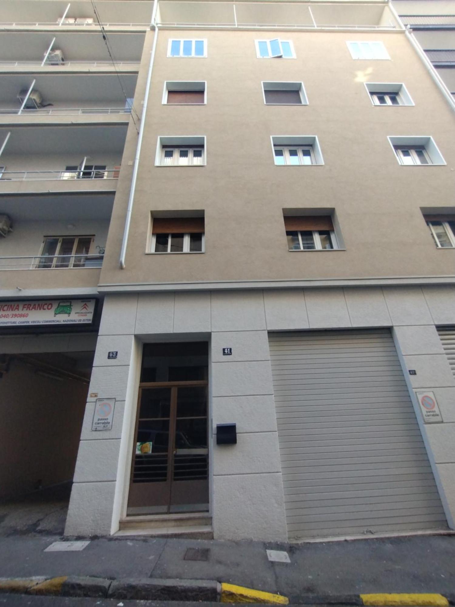 La Casa Dell'Artista Appartement Triëst Buitenkant foto